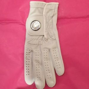 Women’s medium Left Golf Glove